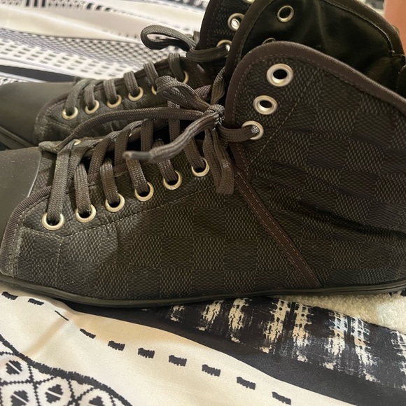 Louis Vuitton Black/Grey Damier Graphite Fabric And Leather Trim Zip Up High Top - Picture 9 of 9